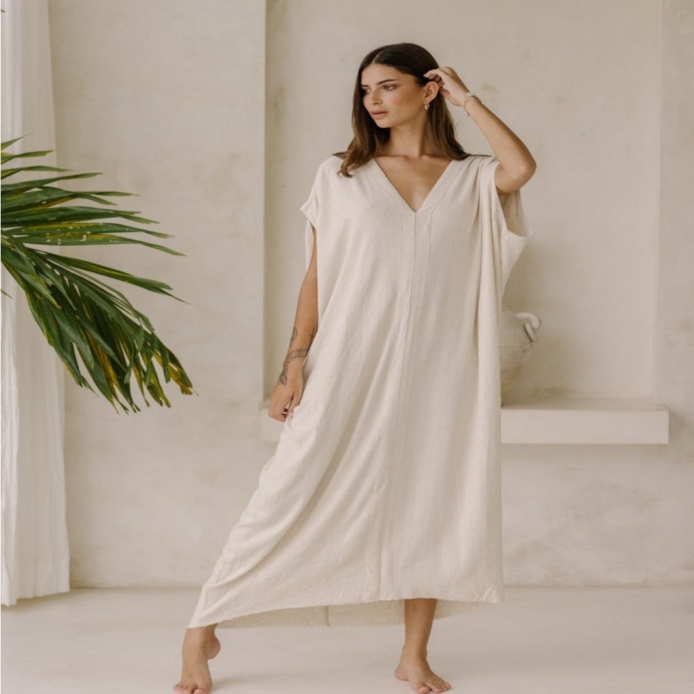 Elegant Cream Maxi Dress